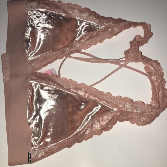 PINK Victoria's Secret Other - NWOT Pink Vs Velvet Lace Bra Size Small